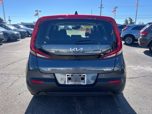 Used 2022 Kia Soul EX FWD image 5