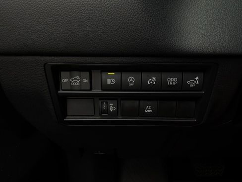 Used 2023 Toyota Tundra Limited w/ Power Package AWD/4WD image 24