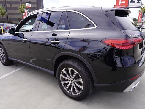 Used 2024 Mercedes-Benz GLC 300 image 5