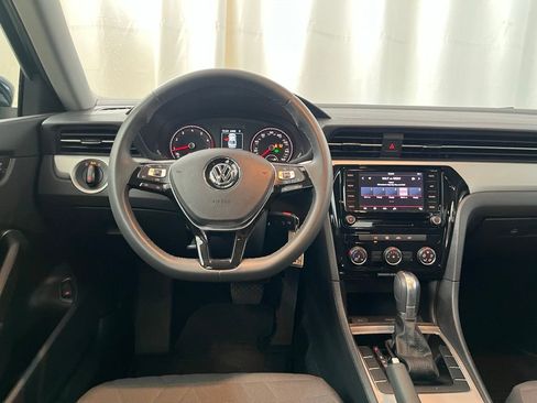 Used 2021 Volkswagen Passat 2.0T S image 20