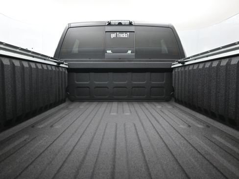 Used 2019 RAM 2500 Laramie image 7