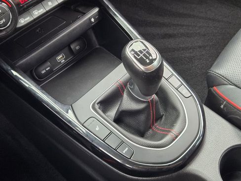 Used 2022 Kia Forte GT image 24