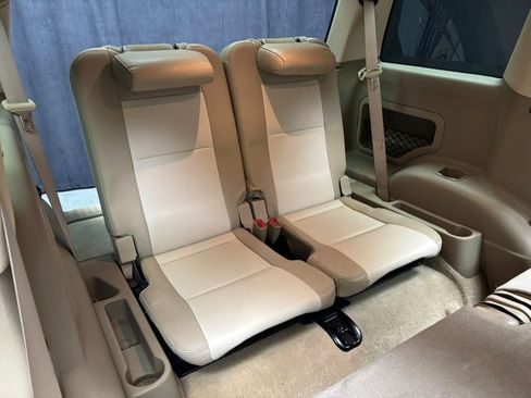 Used 2008 Ford Explorer Eddie Bauer image 29