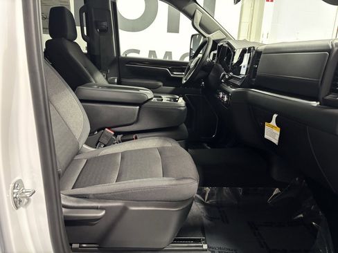 New 2025 GMC Sierra 2500 SLE w/ Preferred Package image 26