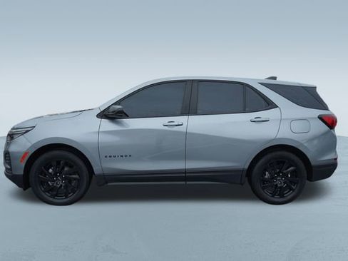 Used 2024 Chevrolet Equinox LS w/ Sport Edition image 4