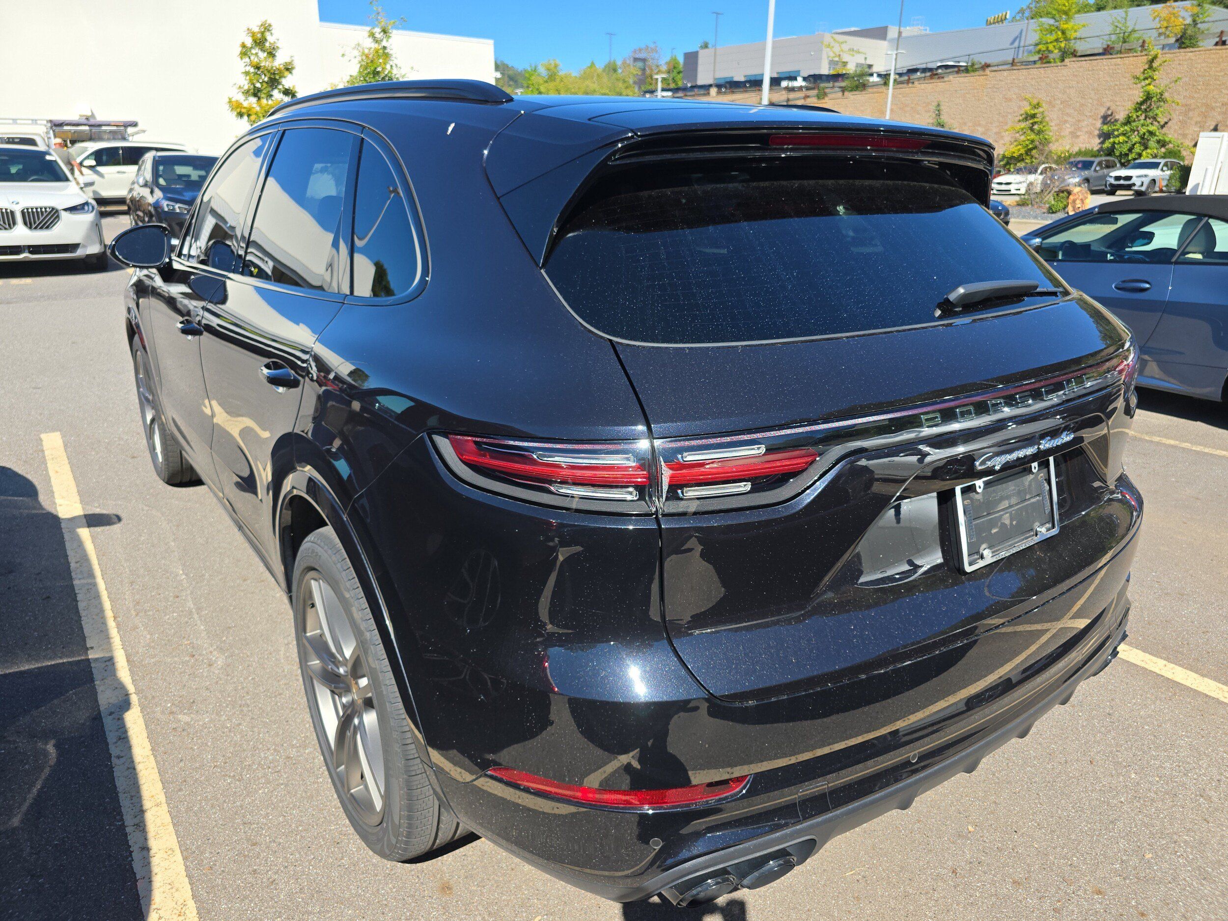 Used 2019 Porsche Cayenne Turbo AWD/4WD image 3