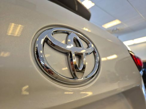 Used 2022 Toyota Highlander Limited AWD/4WD image 33
