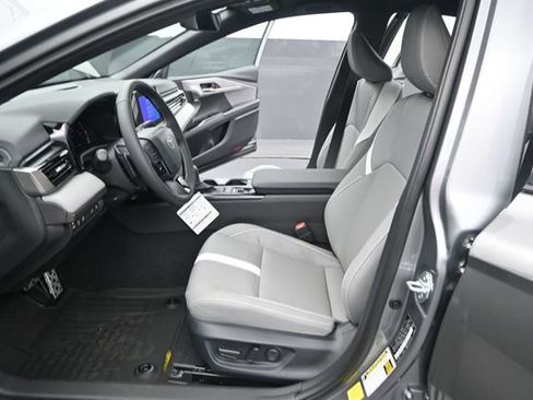 New 2026 Toyota Camry SE w/ Convenience Package FWD image 11