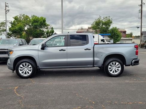 Used 2024 Chevrolet Silverado 1500 Custom image 9