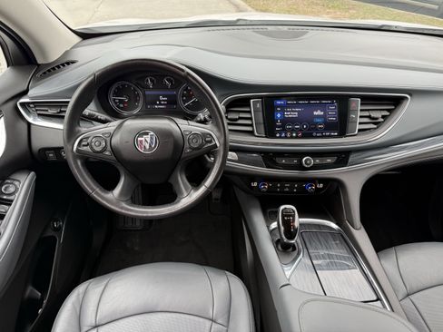 Used 2020 Buick Enclave Essence w/ Sport Touring Edition image 14