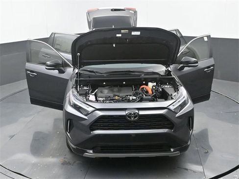 New 2025 Toyota RAV4 XSE w/ Advanced Technology Package image 34