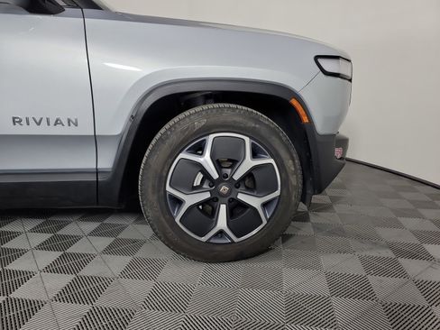 Used 2024 Rivian R1S Adventure image 11