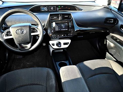 Used 2016 Toyota Prius Two FWD image 11