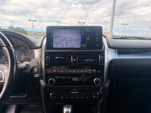Used 2023 Lexus GX 460 Premium w/ Premium Package AWD/4WD image 16