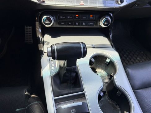 Used 2018 Kia Stinger GT image 32