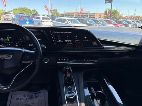 Used 2022 Cadillac Escalade Sport w/ Touring Package AWD/4WD image 39