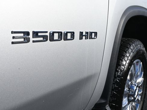 Used 2020 Chevrolet Silverado 3500 High Country w/ Technology Package image 13