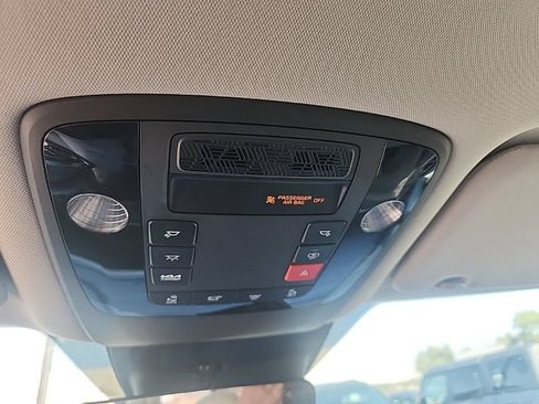 Certified 2025 Kia Carnival EX FWD image 25