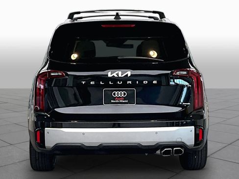 Used 2024 Kia Telluride S FWD image 5