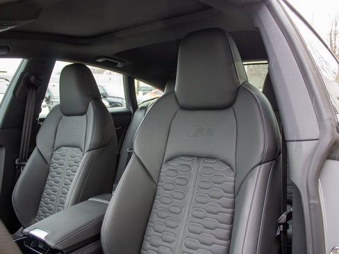 Used 2026 Audi RS 7 Performance image 12