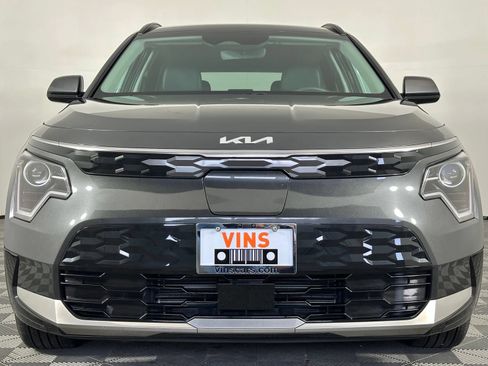 Used 2025 Kia Niro Wind w/ Wind Preserve Package FWD image 18