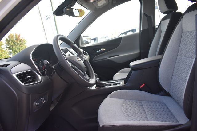 Certified 2022 Chevrolet Equinox LS w/ Driver Confidence II Package AWD/4WD image 23