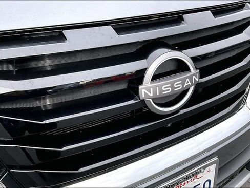 Used 2024 Nissan Pathfinder SL image 33