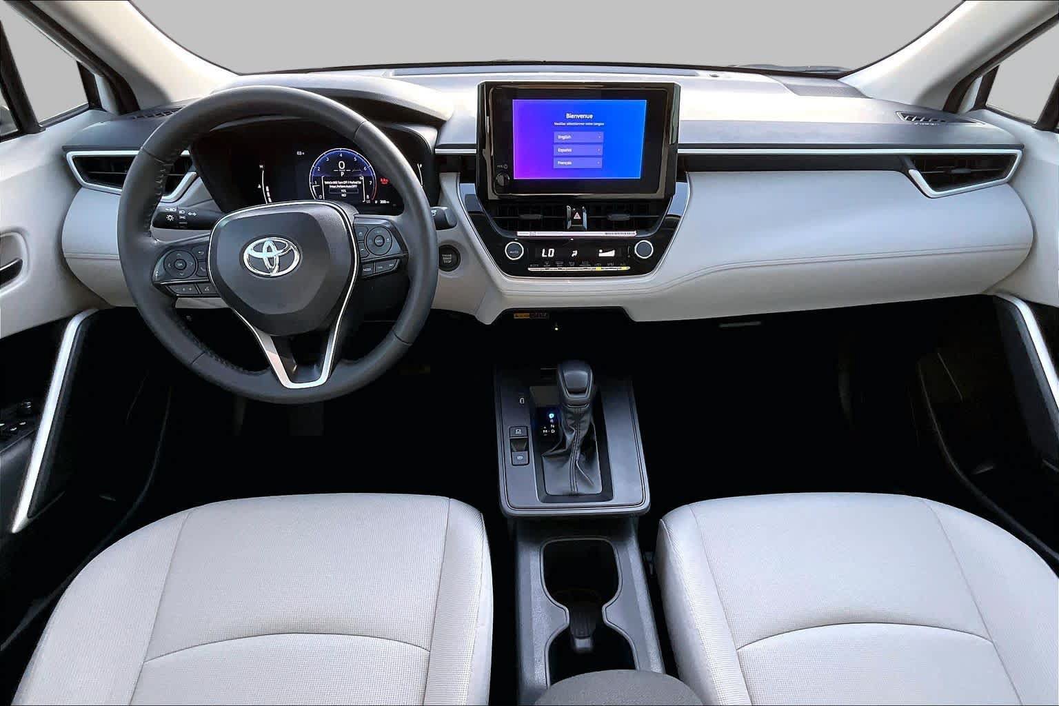 Certified 2026 Toyota Corolla Cross LE FWD image 16