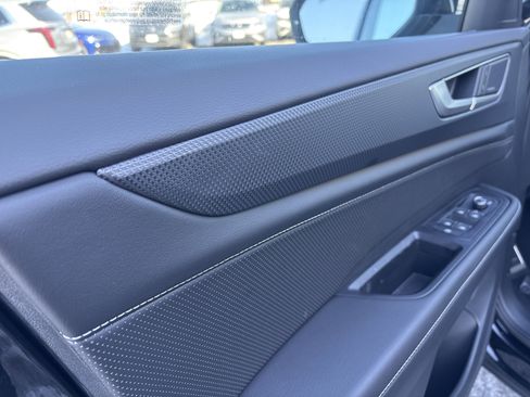 New 2026 Volkswagen Atlas Cross Sport SEL Premium R-Line image 17