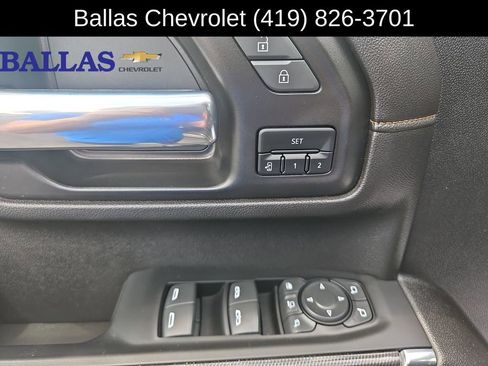 Certified 2022 GMC Sierra 2500 AT4 AWD/4WD image 24