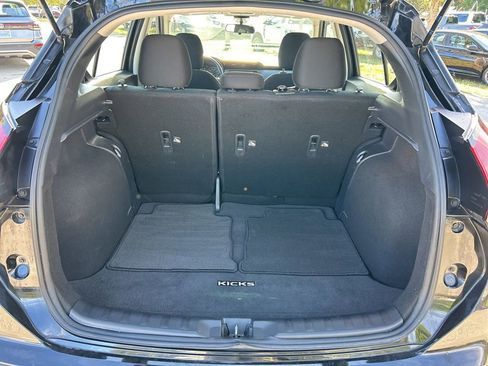 Used 2024 Nissan Kicks SV image 45