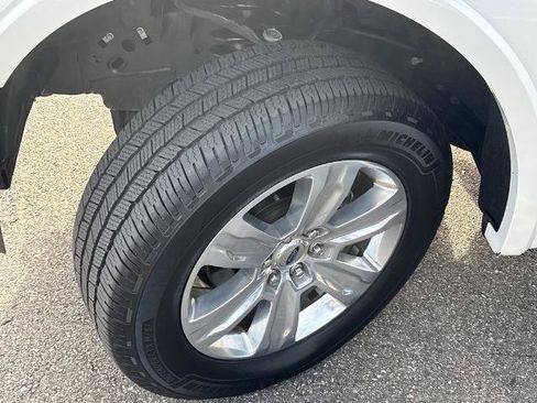 Used 2018 Ford F150 Platinum w/ Equipment Group 701A Luxury image 24