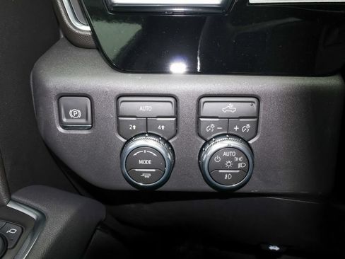New 2026 GMC Sierra 1500 Elevation AWD/4WD image 24