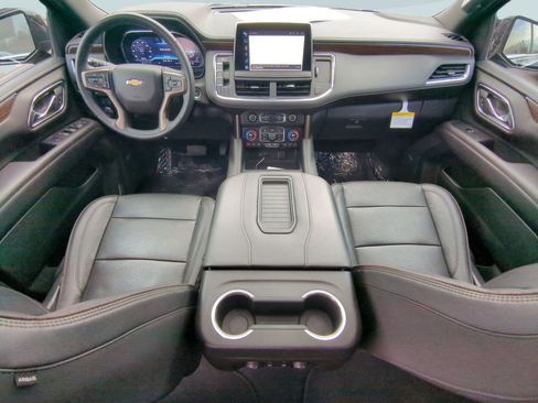 Used 2023 Chevrolet Suburban High Country image 22
