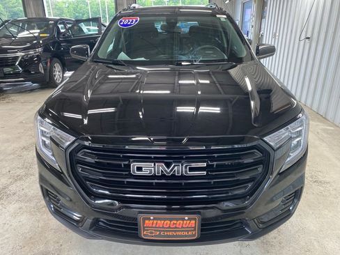 Used 2023 GMC Terrain SLE w/ Driver Convenience Package AWD/4WD image 6