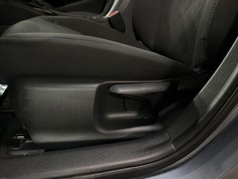 Used 2024 Toyota Corolla LE FWD image 15