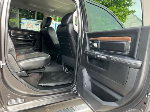 Used 2017 RAM 2500 Laramie w/ Snow Chief Group AWD/4WD image 21