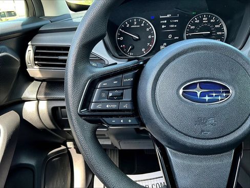 Used 2024 Subaru Crosstrek 2.0i Premium AWD/4WD image 13