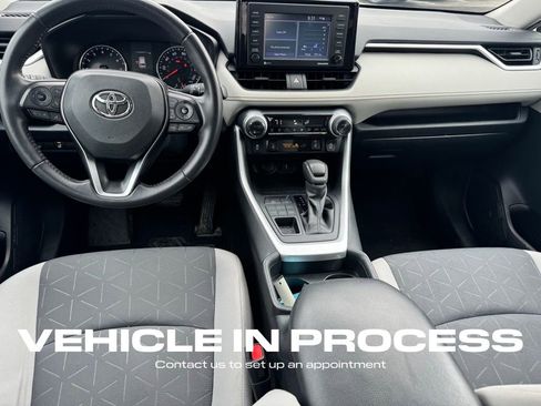 Used 2020 Toyota RAV4 XLE w/ XLE Grade Weather Package image 10