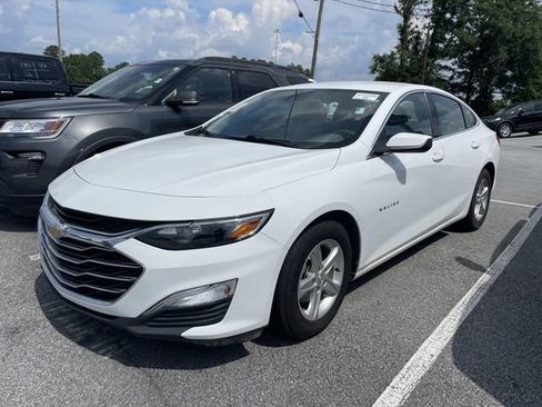Used 2020 Chevrolet Malibu LS w/ Driver Confidence Package II FWD image 3