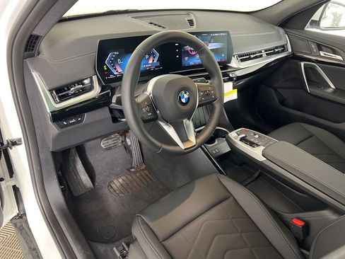 New 2026 BMW X2 xDrive28i w/ Convenience Package AWD/4WD image 7