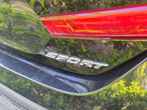 Used 2022 Honda Accord Sport image 13