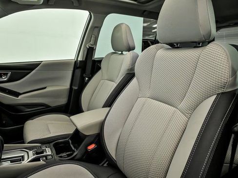 Used 2023 Subaru Forester Premium image 12