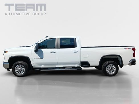 Used 2024 Chevrolet Silverado 2500 LT image 4