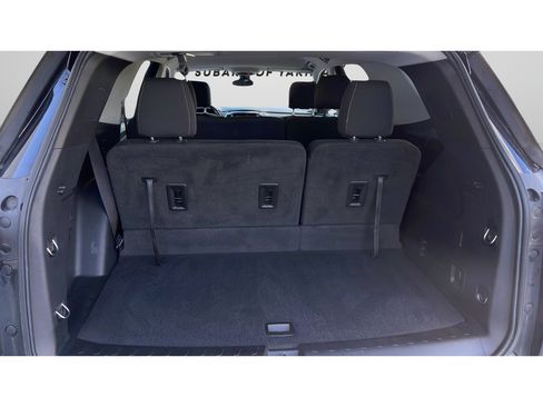 Used 2021 Chevrolet Traverse LT w/ LPO, Cargo Package AWD/4WD image 28