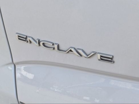 Used 2023 Buick Enclave Essence w/ Experience Buick Package FWD image 12