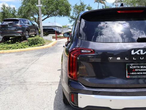 Used 2025 Kia Telluride S FWD image 13