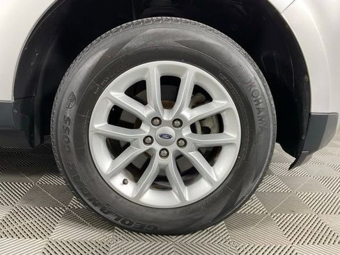 Used 2013 Ford Edge SE image 10