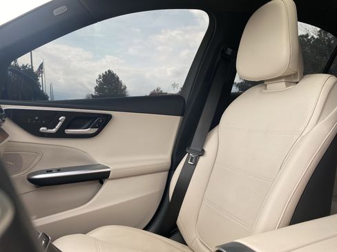 Used 2024 Mercedes-Benz C 300 C 300 image 21