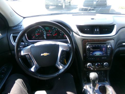 Used 2016 Chevrolet Traverse LT w/ Style and Technology Package AWD/4WD image 14
